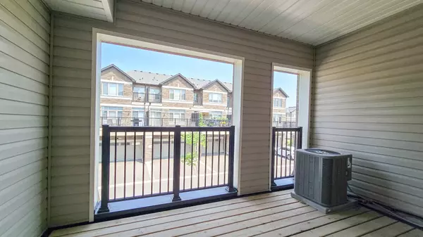 Markham, ON L6B 0S1,28 Stoeber LN