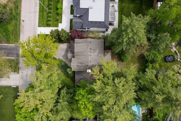 Oakville, ON L6J 2P8,1310 Duncan RD