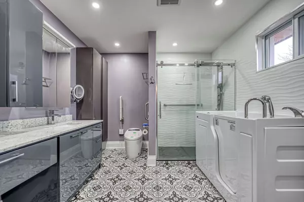 Mississauga, ON L5C 2H8,3506 Orion CRES