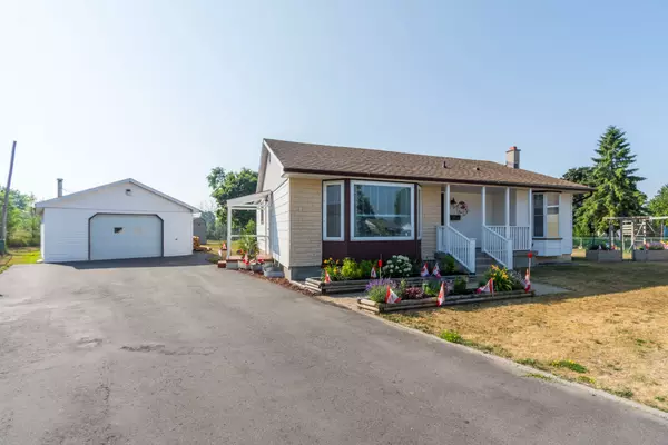 15 Coleman DR, Quinte West, ON K8V 3A5