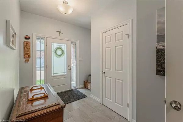 Norfolk, ON N3Y 0E7,30 Serviceberry LN