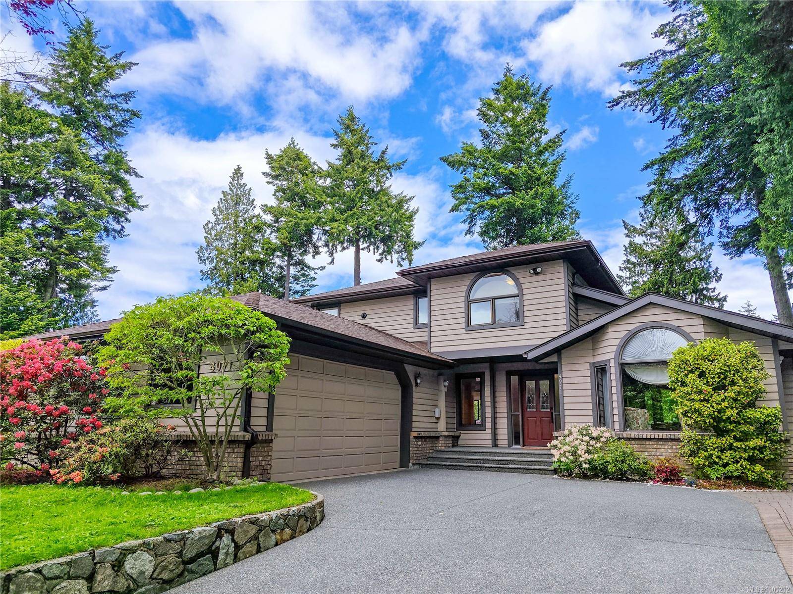 4971 Highgate Rd, Saanich, BC V8Y 1V9