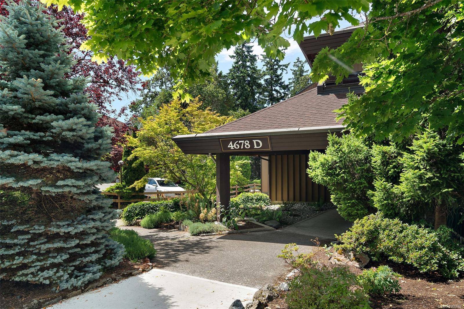 4678 Elk Lake Dr #494D, Saanich, BC V8Z 5M1