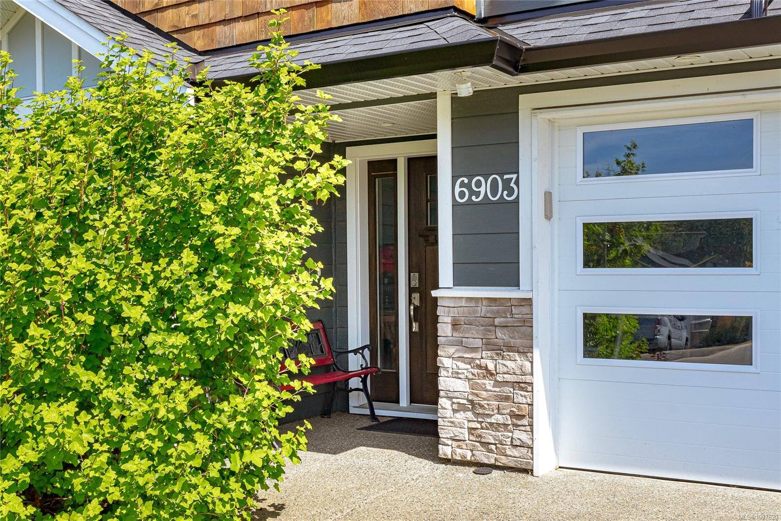 Sooke, BC V9Z 0L1,6903 Burr Dr