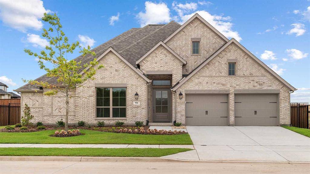 906 River Sky Road, Lavon, TX 75116