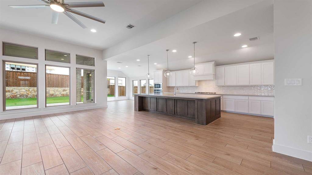 Lavon, TX 75116,906 River Sky Road