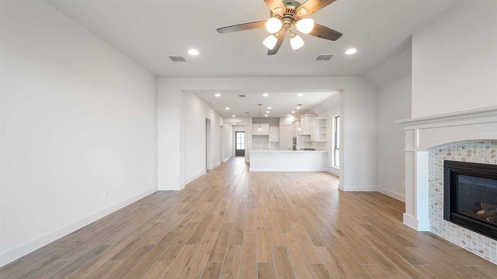 Rhome, TX 76078,226 Buffalo Boulevard