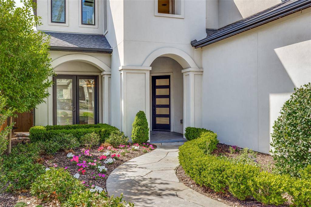 Dallas, TX 75209,8431 Ridgelea Street