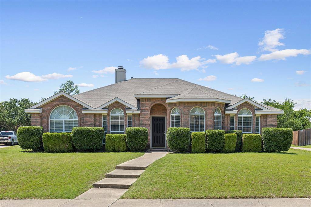 319 Woodglen Drive, Murphy, TX 75094