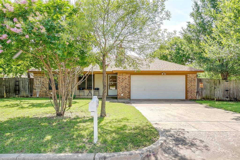 Burleson, TX 76028,445 Black Oak Lane