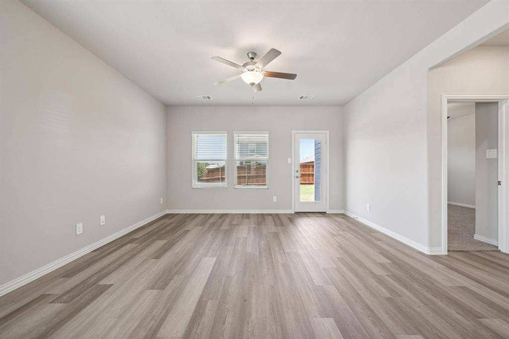 Lavon, TX 75166,916 Tulip Trail