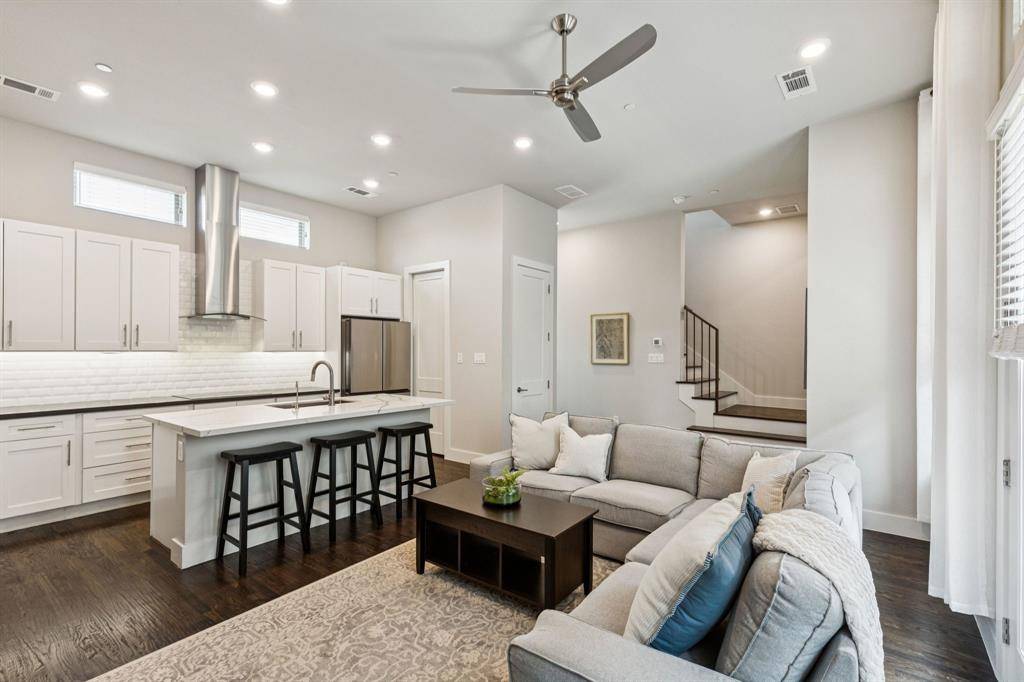 4230 Roseland Avenue #102, Dallas, TX 75204