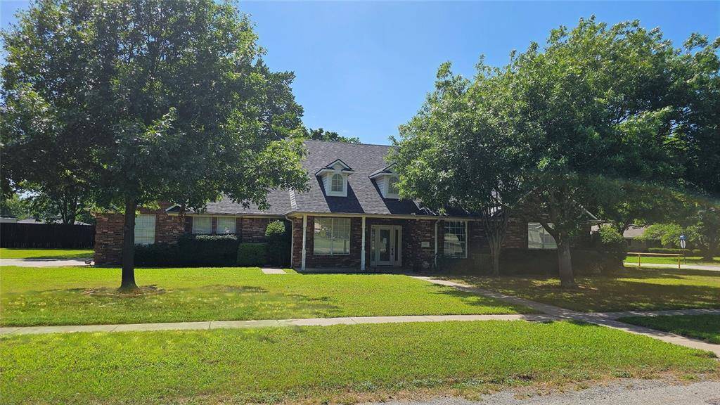 907 N Main Street, Leonard, TX 75452