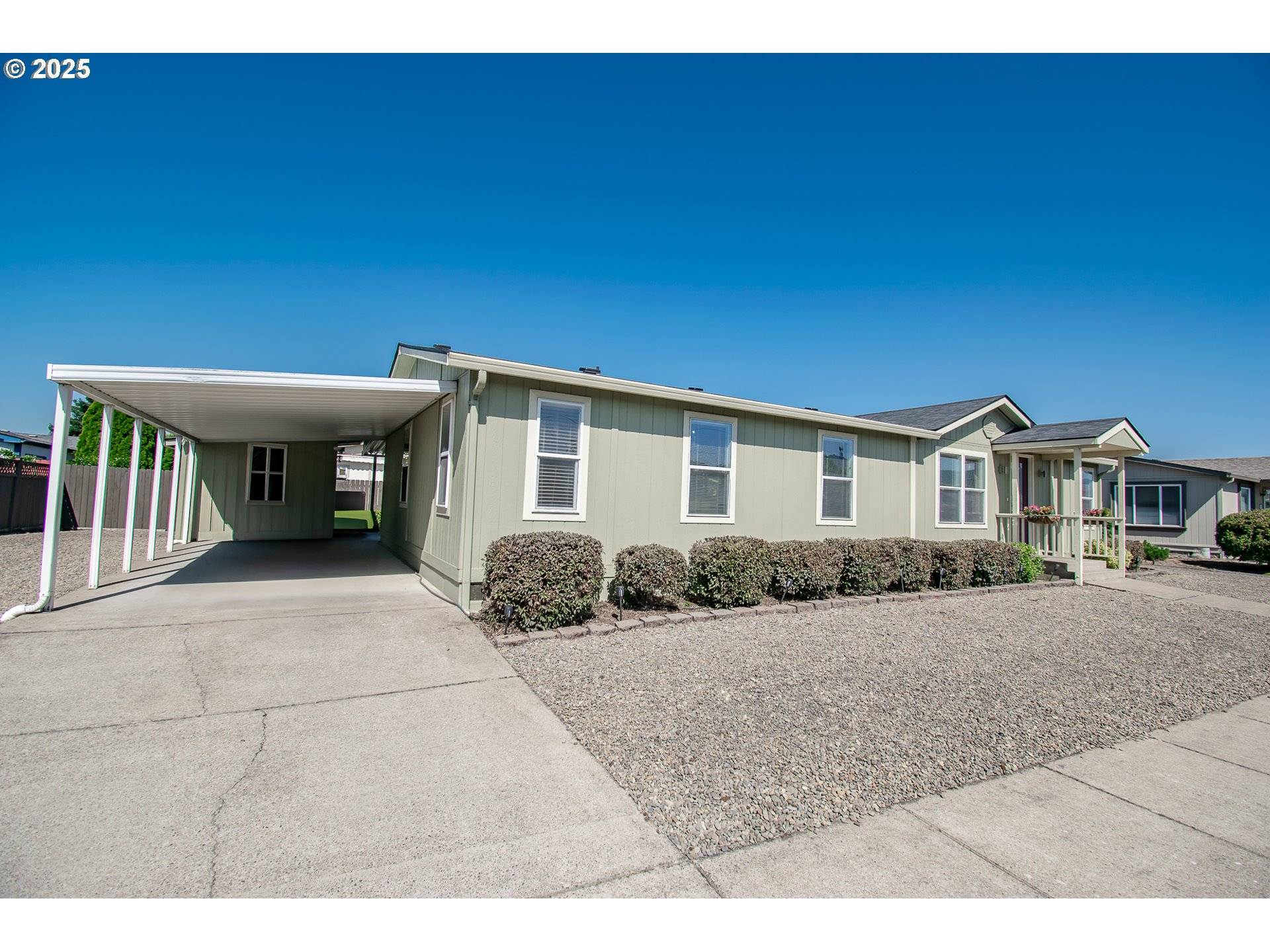 Eugene, OR 97401,3700 BABCOCK LN #144