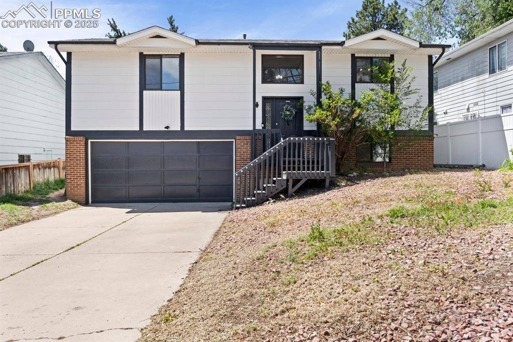 527 W Columbia ST, Colorado Springs, CO 80907