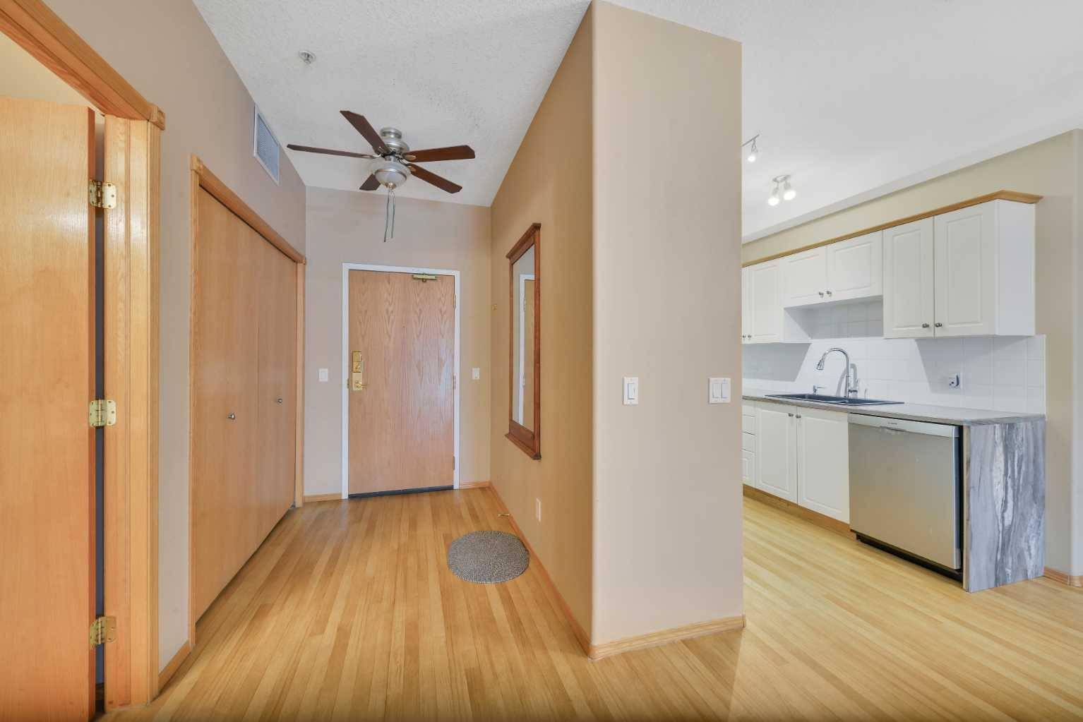 Red Deer, AB T4N 7G5,5300 48 ST #210