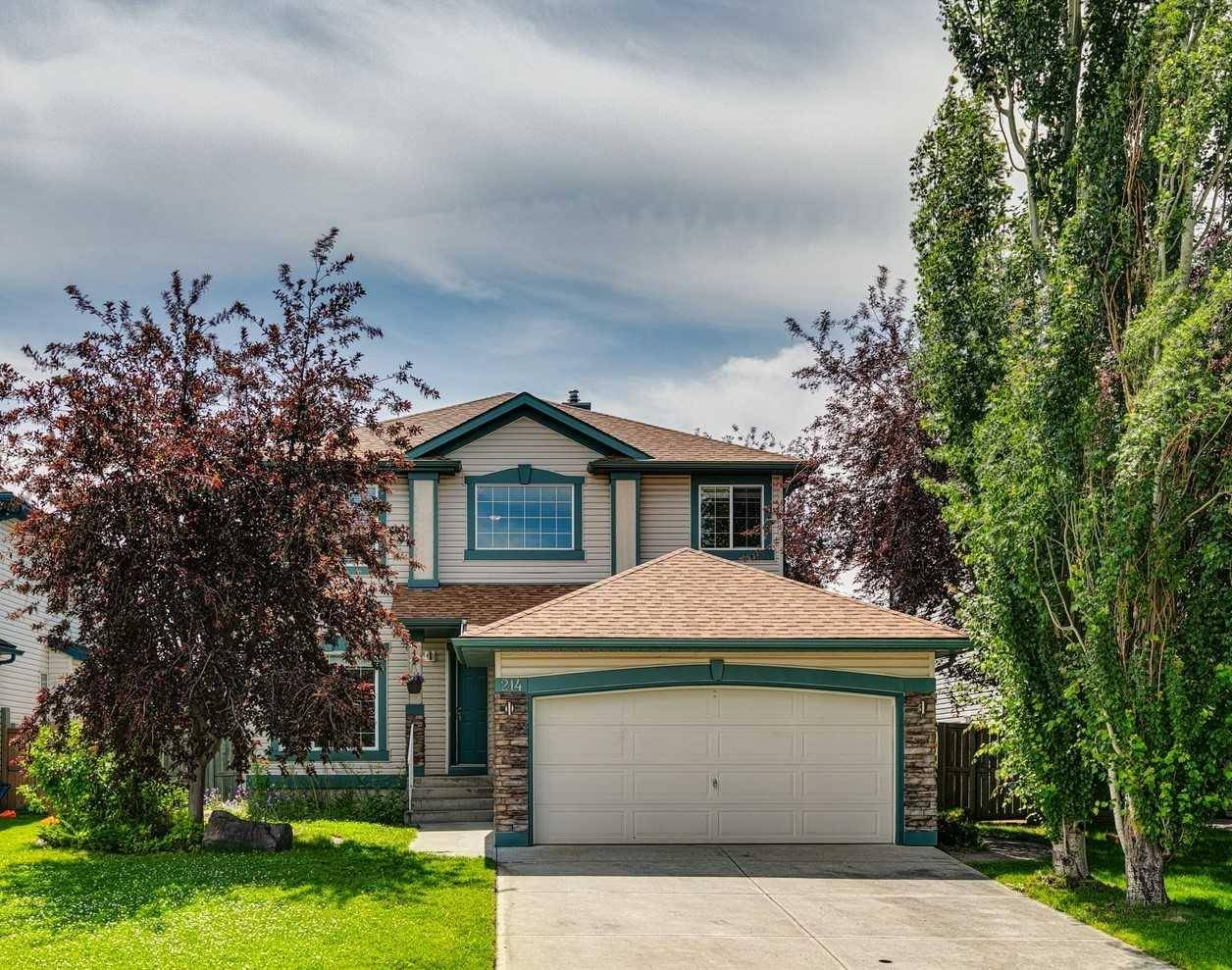 214 Springmere Close, Chestermere, AB T1X 1K1