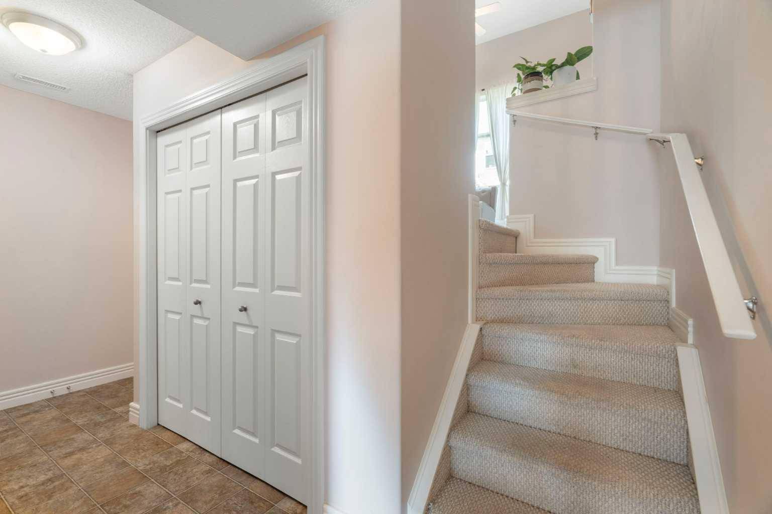 Calgary, AB T2Y 3X8,324 Bridlewood LN SW