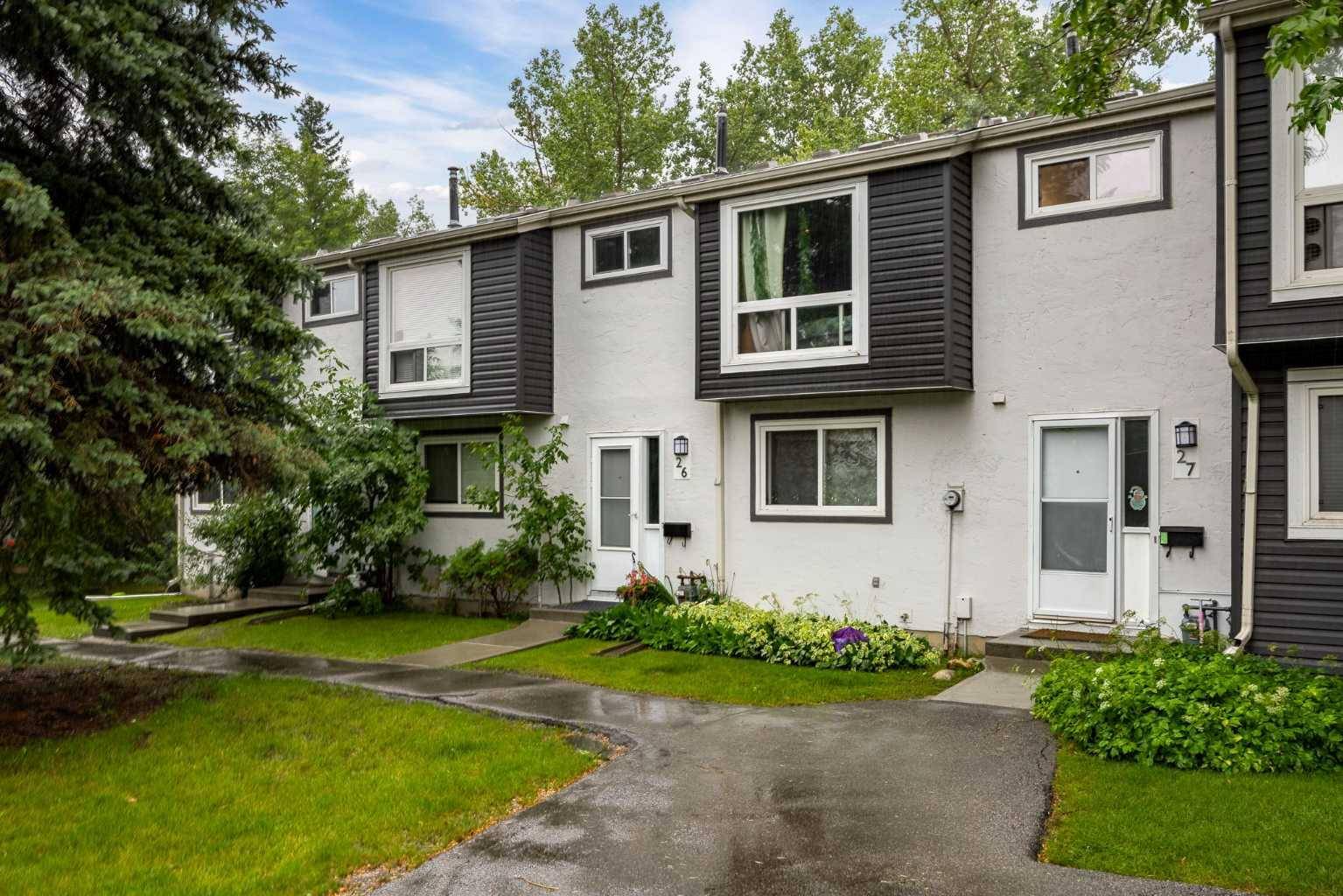 11407 Braniff RD SW #27, Calgary, AB T2W 1C5