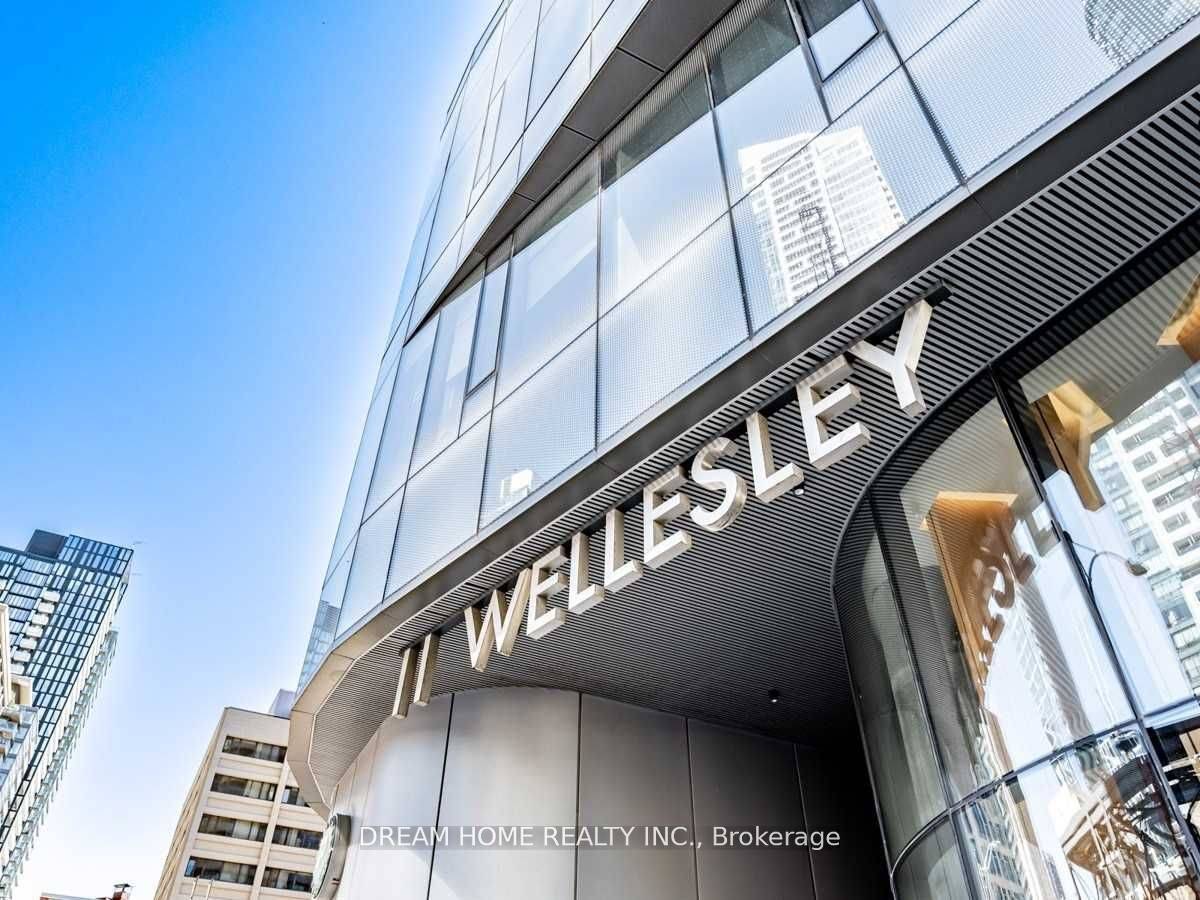 Toronto C01, ON M4Y 1E8,11 Wellesley ST W #5106