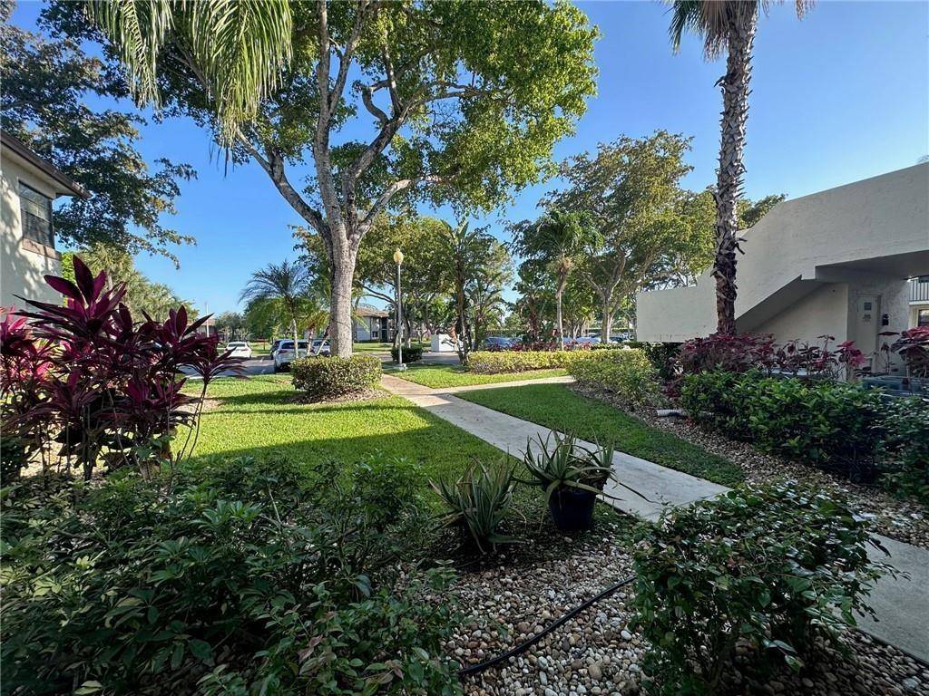 Tamarac, FL 33321,9682 W Mcnab Rd #9682