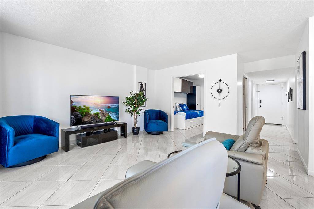 Hallandale Beach, FL 33009,1849 S Ocean Dr #408
