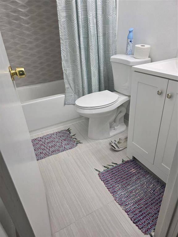 Deerfield Beach, FL 33064,636 NW 47th Street
