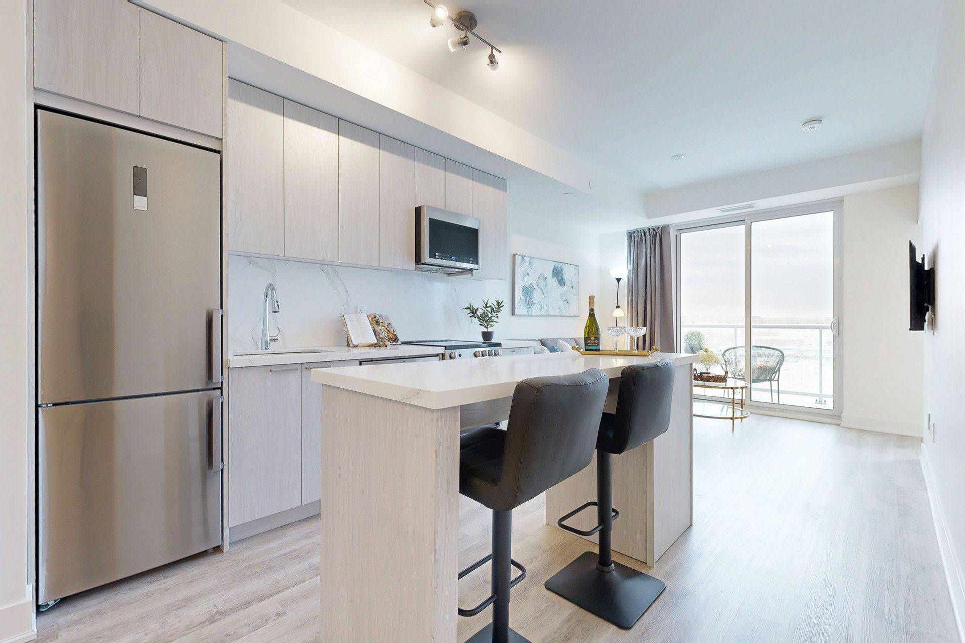 Newmarket, ON L3Y 0G7,185 Deerfield RD #908