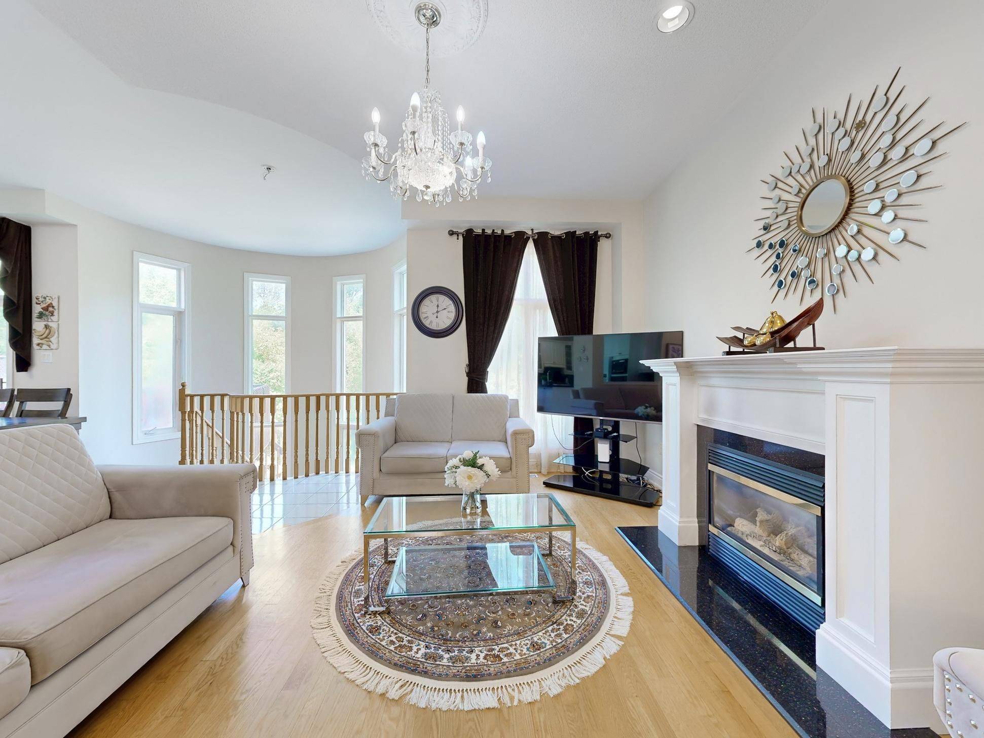 Richmond Hill, ON L4S 1Y1,2 Lord Nelson CT