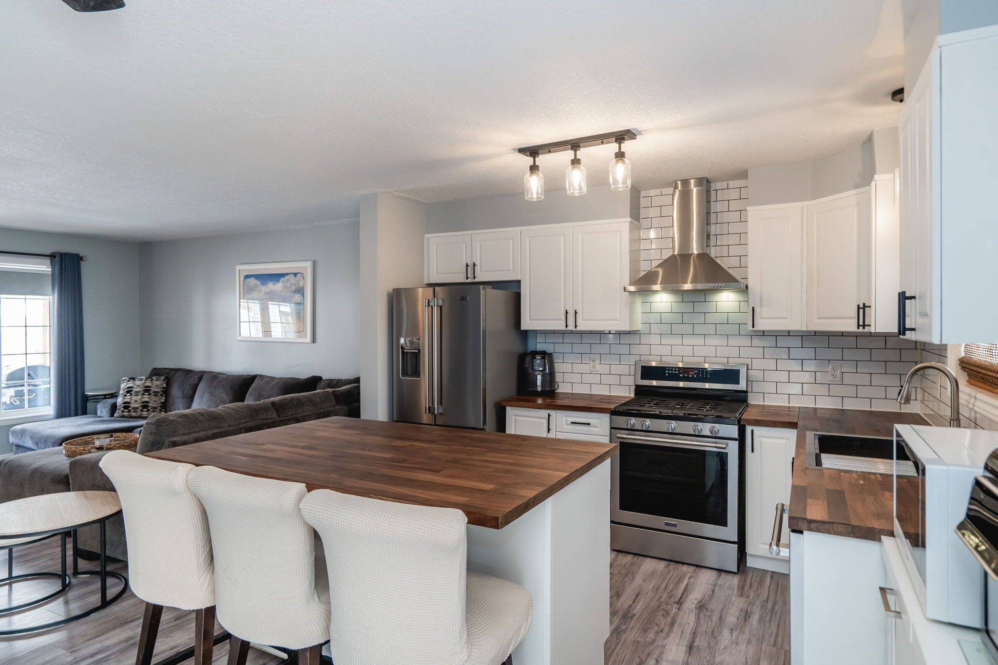 Penetanguishene, ON L9M 1A9,10 Clarence AVE