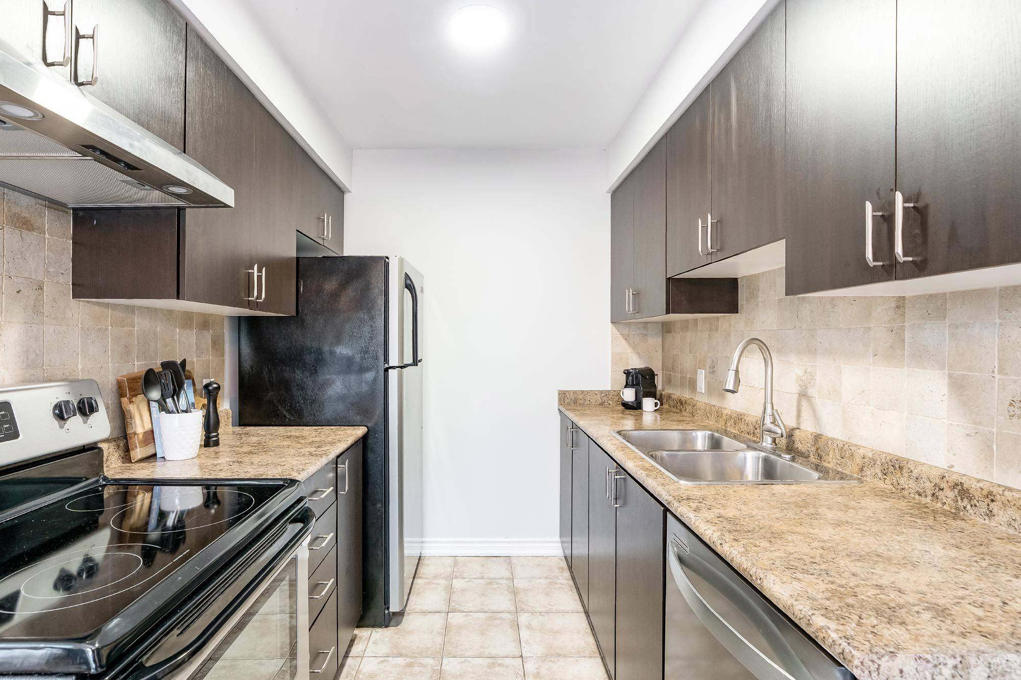 Barrie, ON L4N 9P8,35 Southwoods CRES