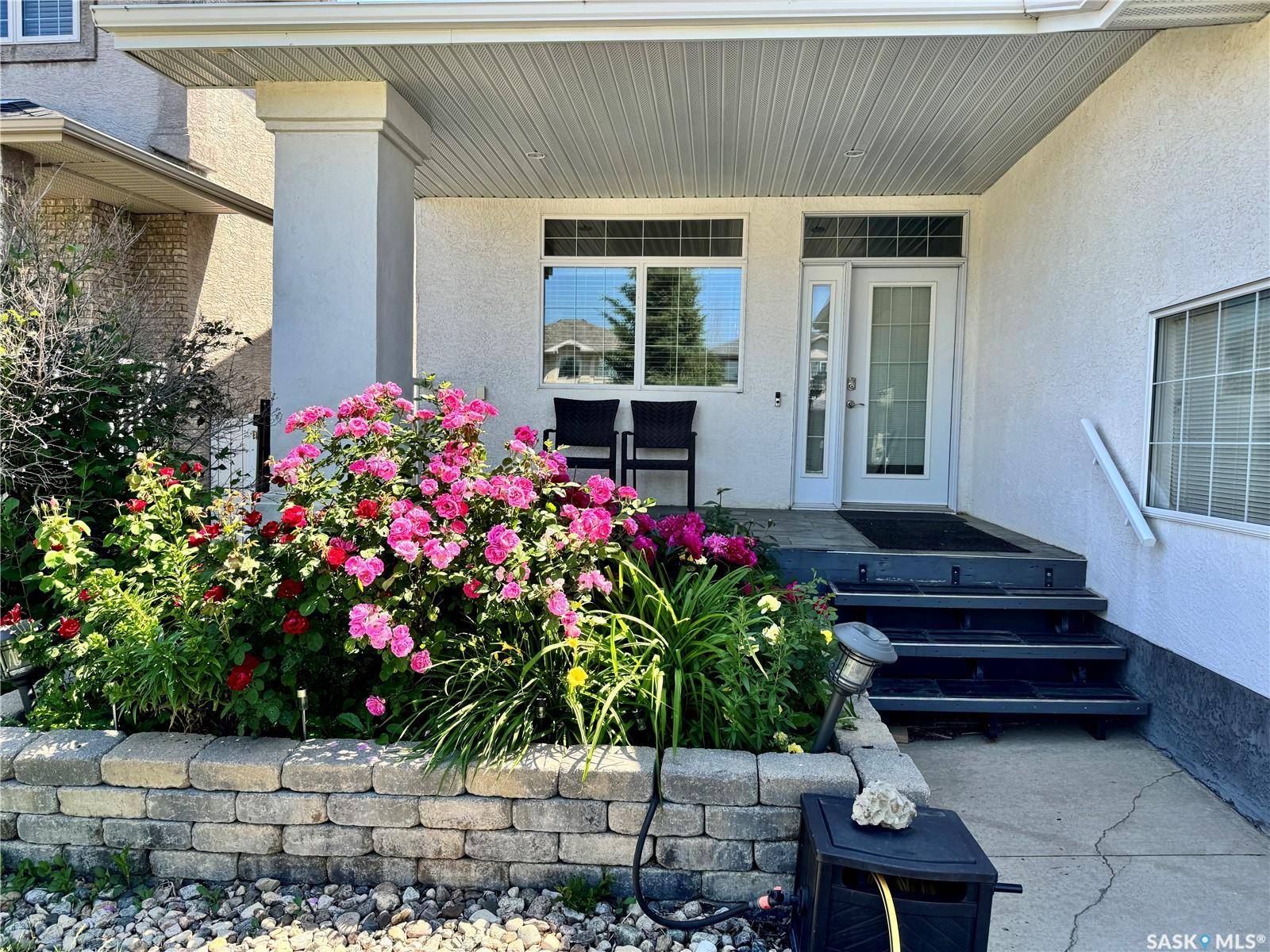 Regina, SK S4V 3E8,6263 Wascana Court CRESCENT