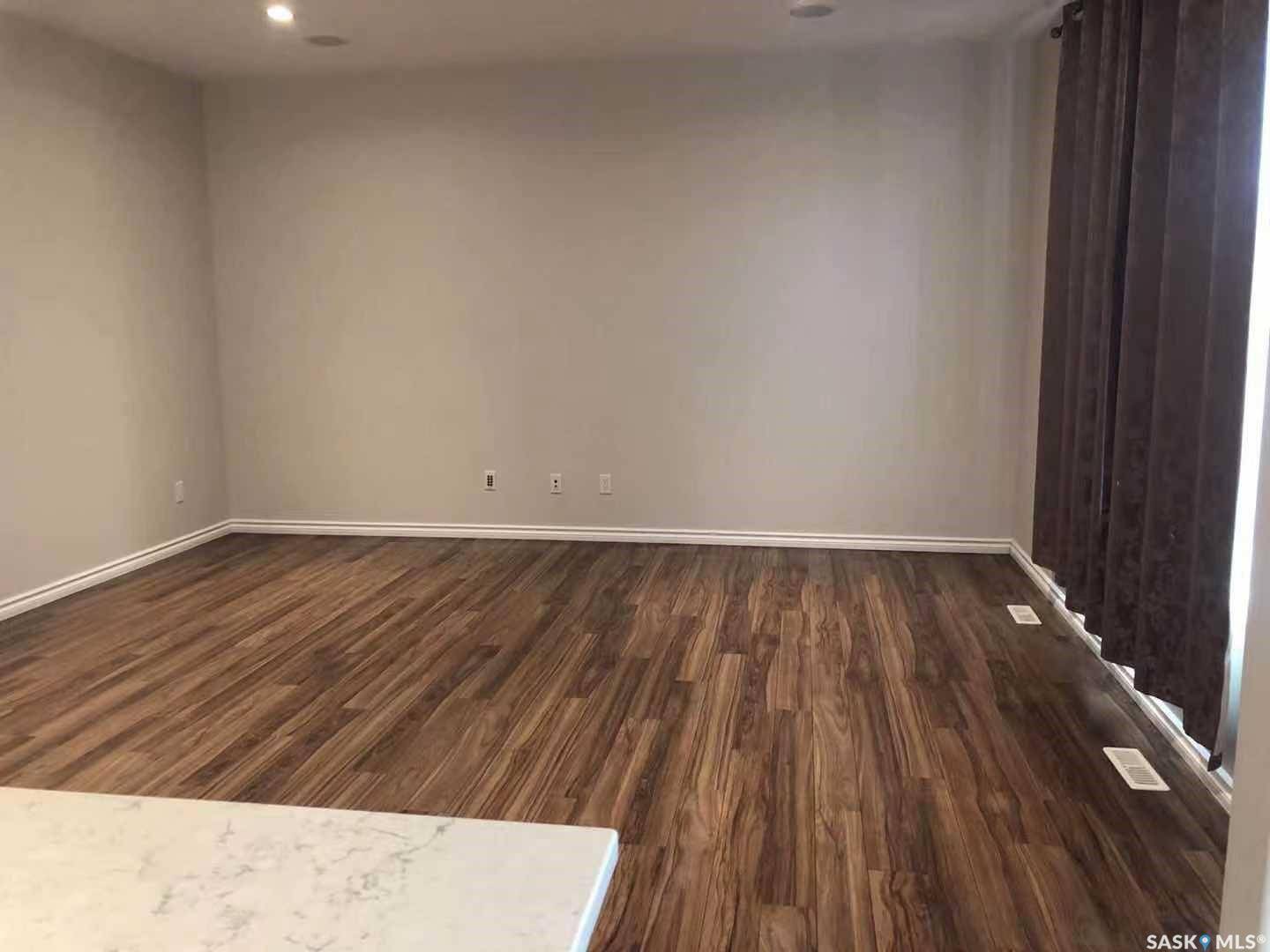 Saskatoon, SK S7T 0M9,411 Langlois WAY