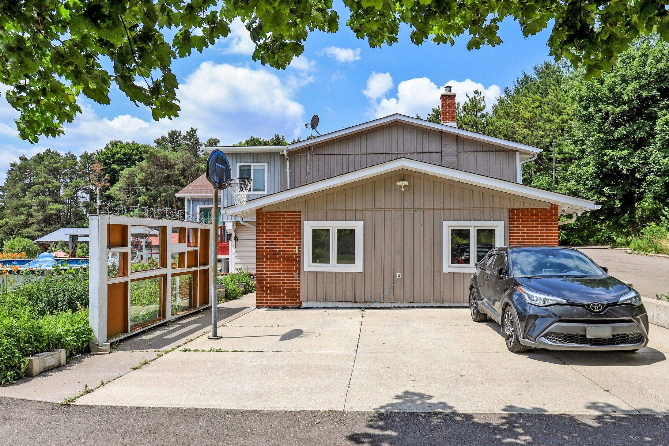 Caledon, ON L7E 0G6,11433 Highway 9 N/A