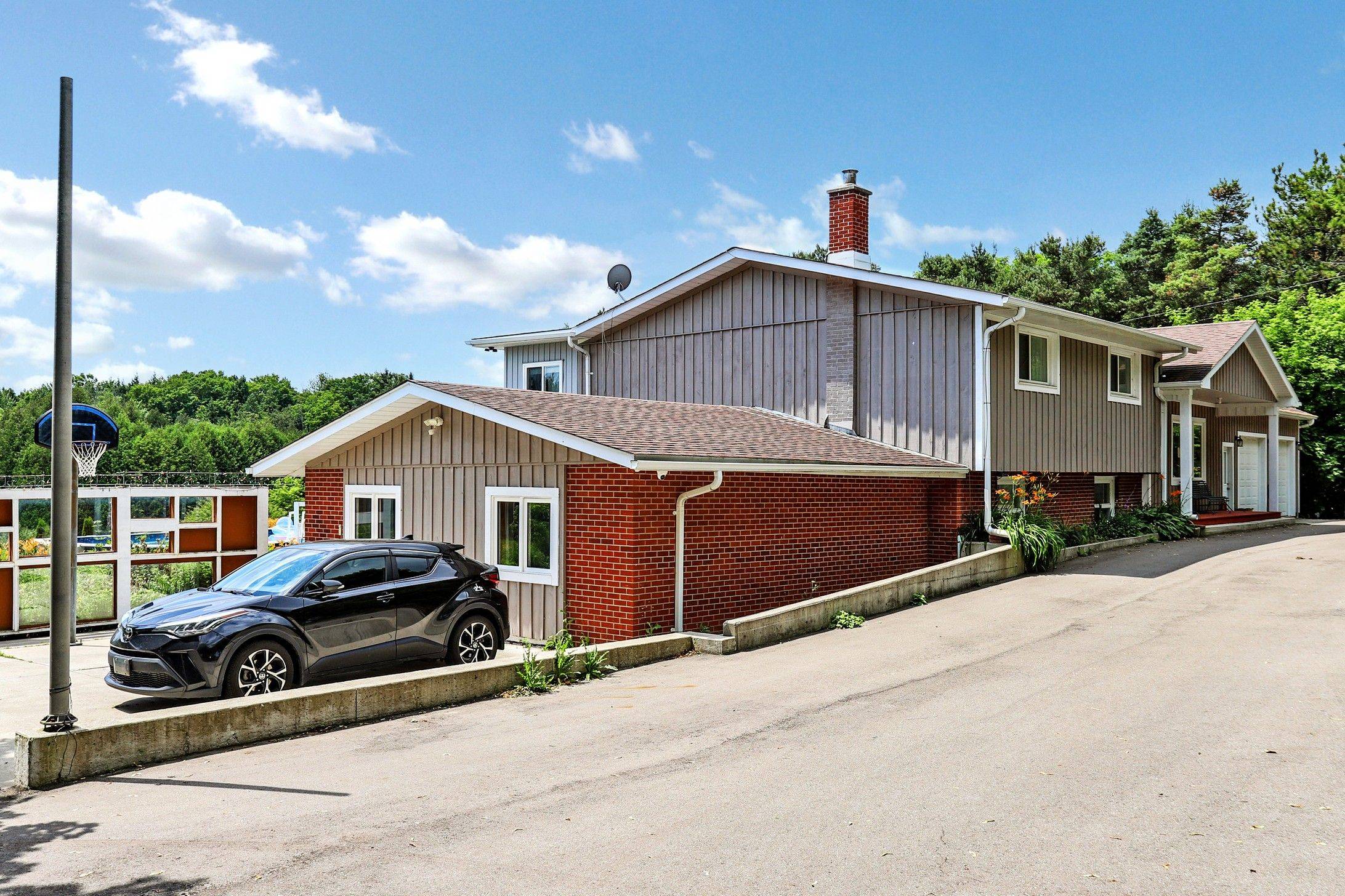 Caledon, ON L7E 0G6,11433 Highway 9 N/A