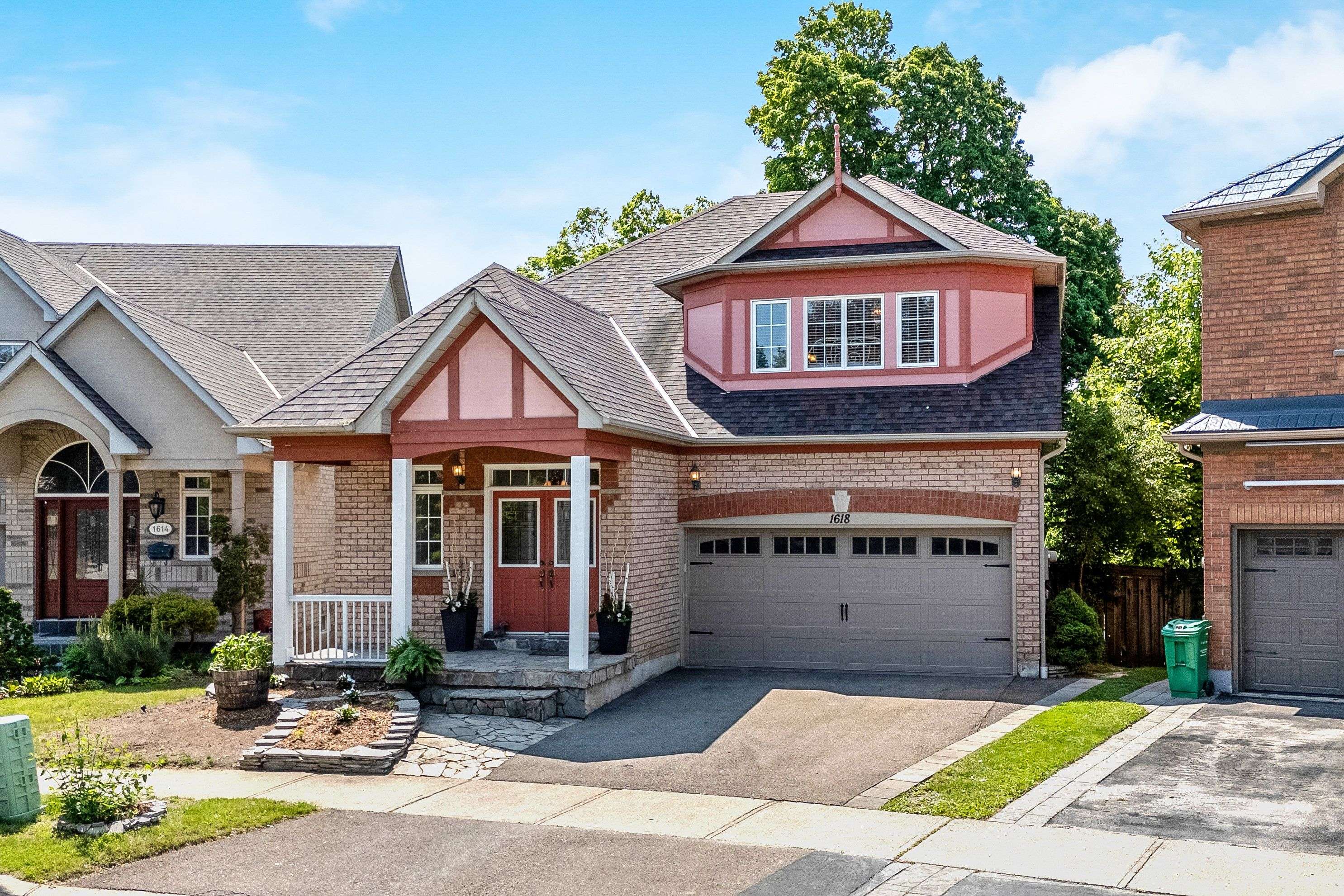 Mississauga, ON L5N 8A1,1618 Stockbridge CT