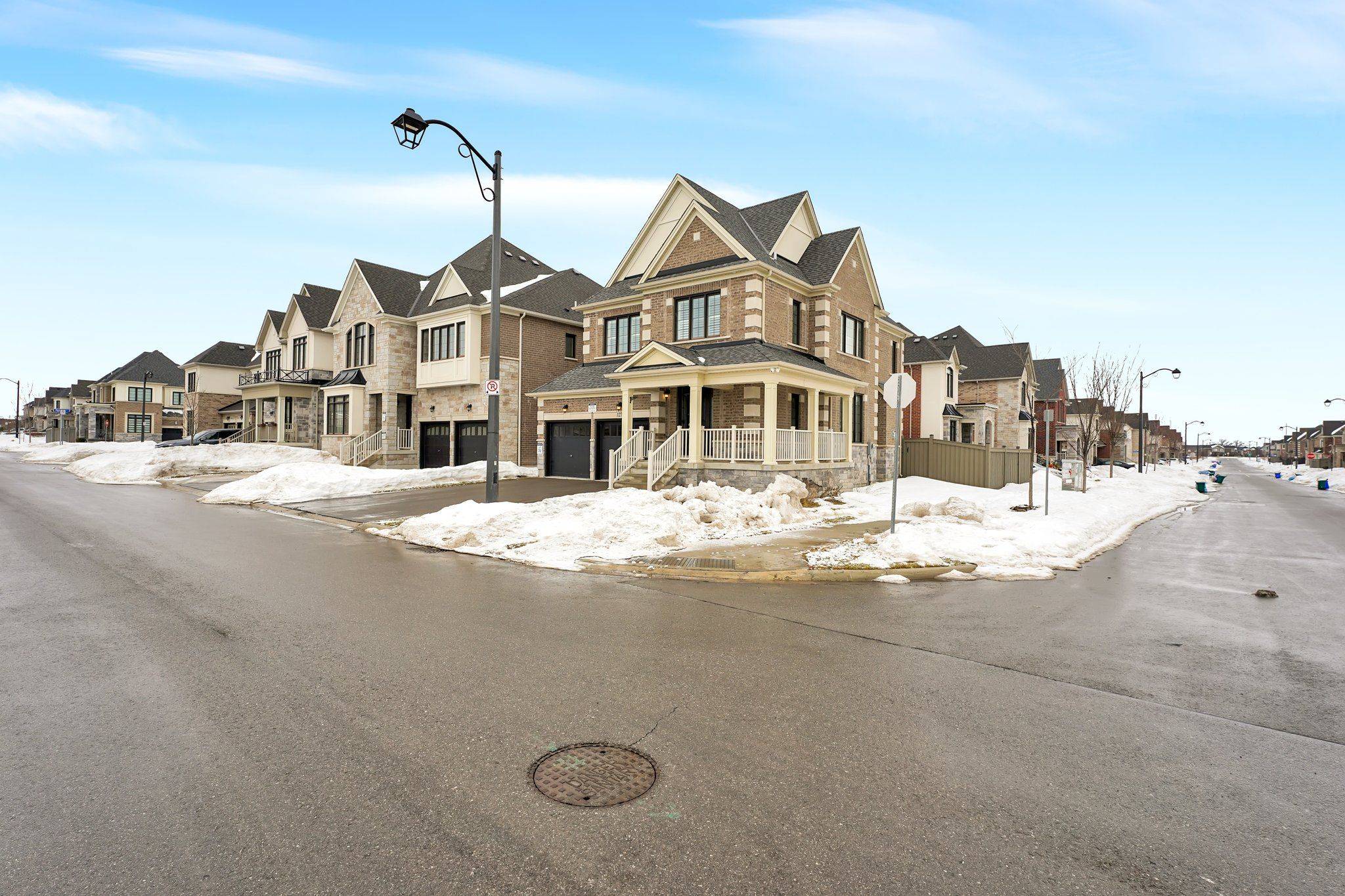 Milton, ON L9T 2X5,1275 Raspberry TER