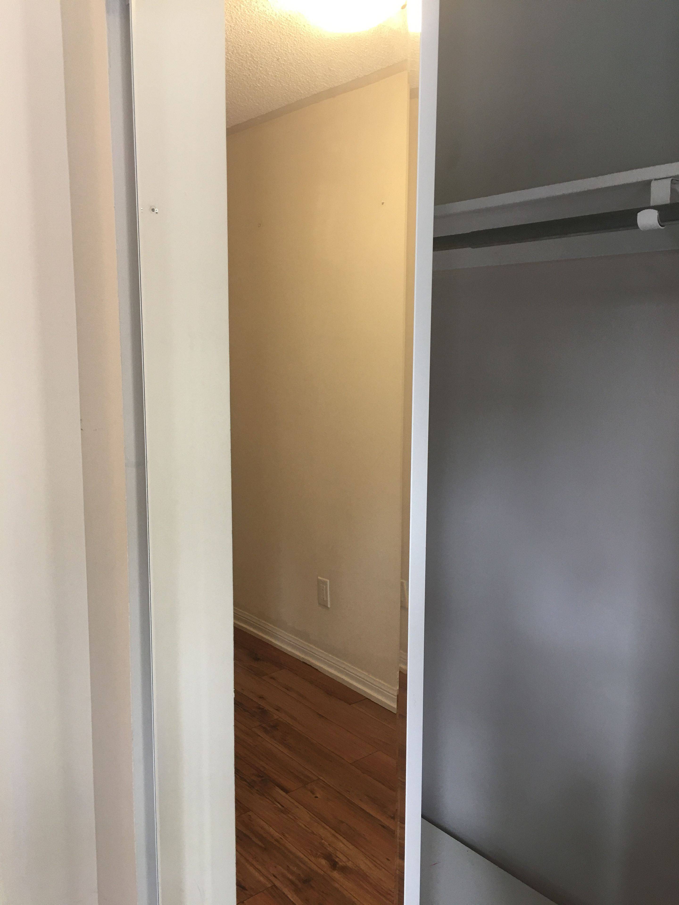 Mississauga, ON L5M 6C1,2945 Thomas ST #70