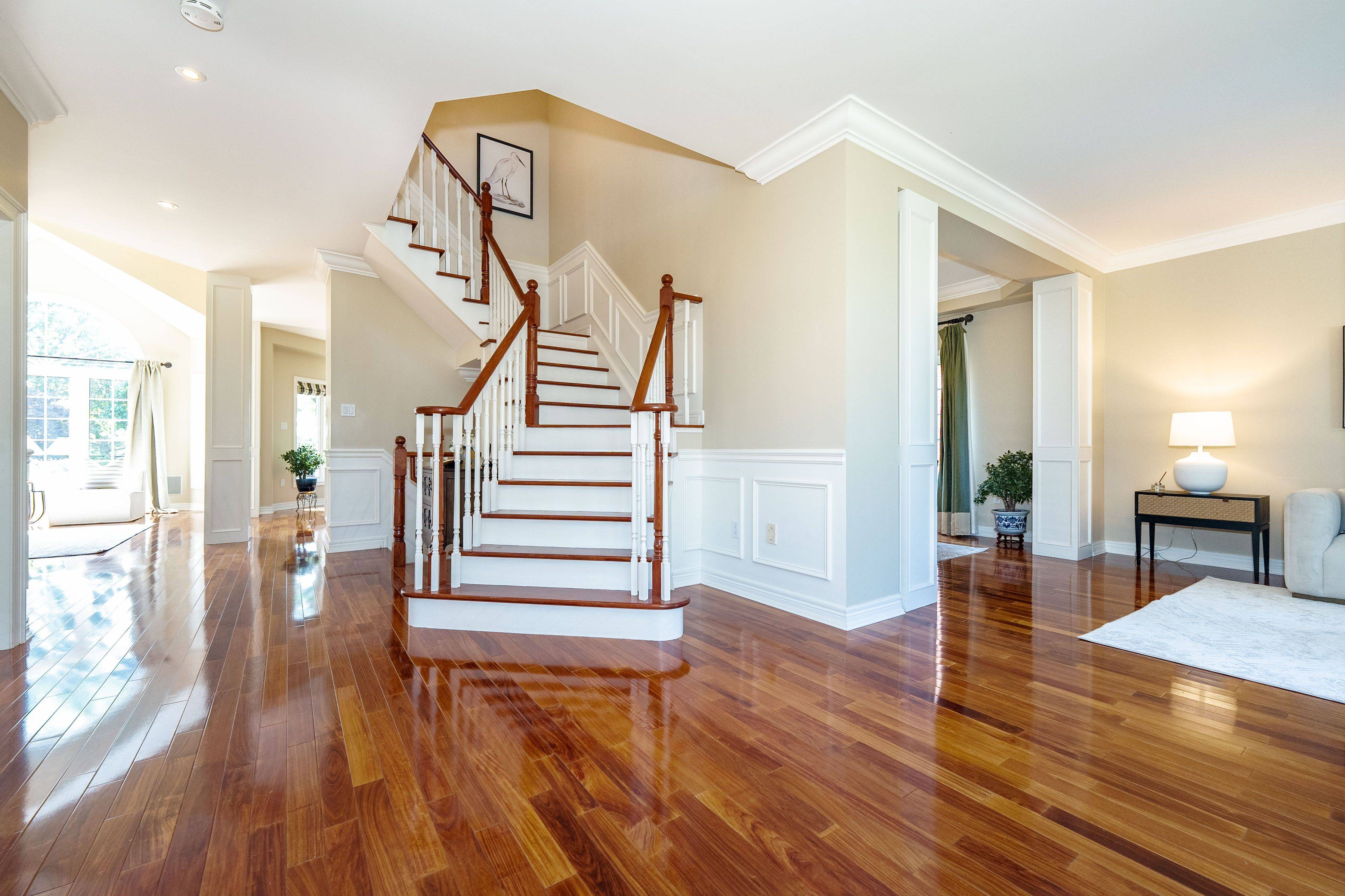 Burlington, ON L7M 4X1,4286 Clubview DR