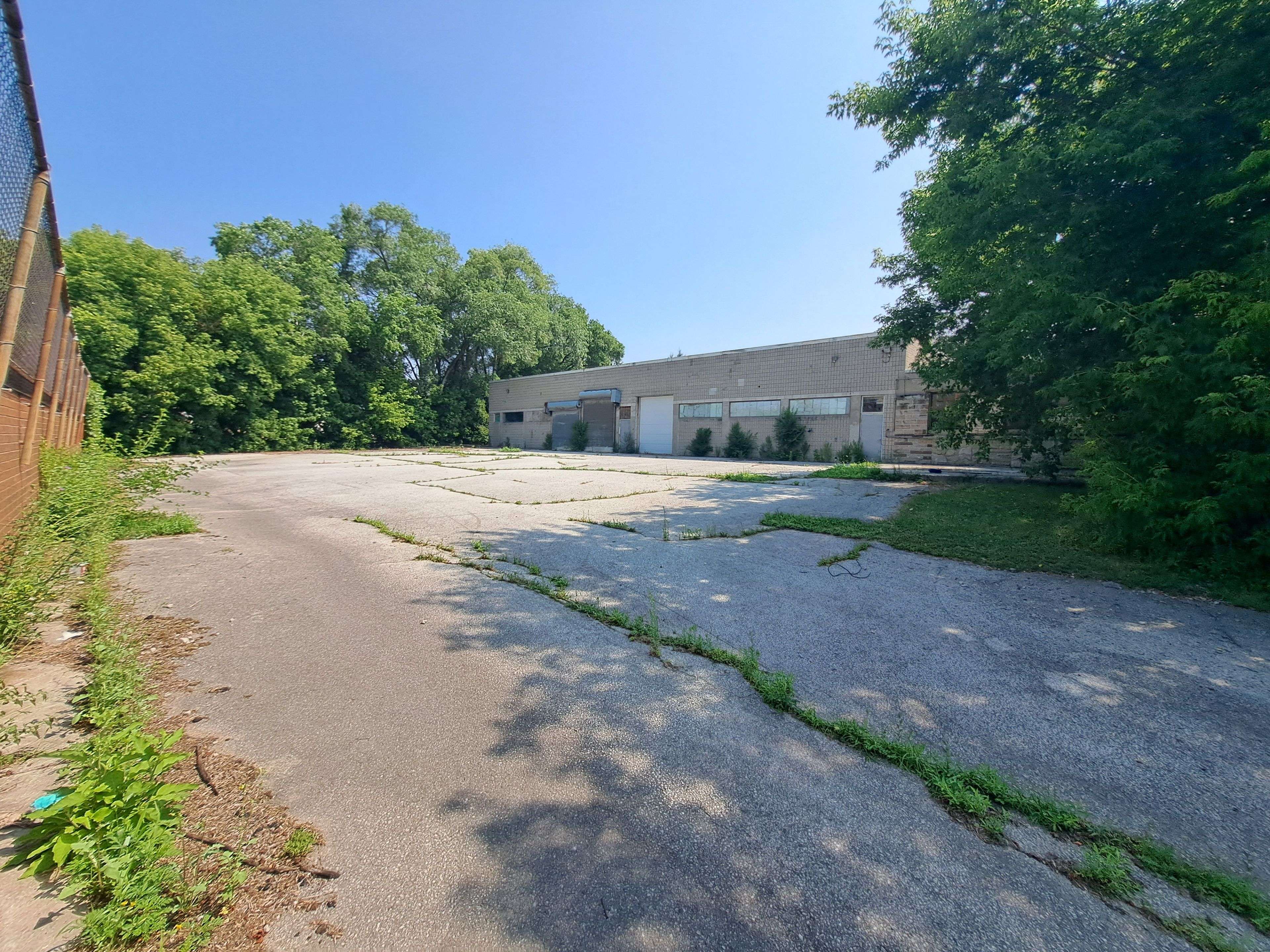 Toronto W03, ON M6N 2B7,48-56 Lavender RD