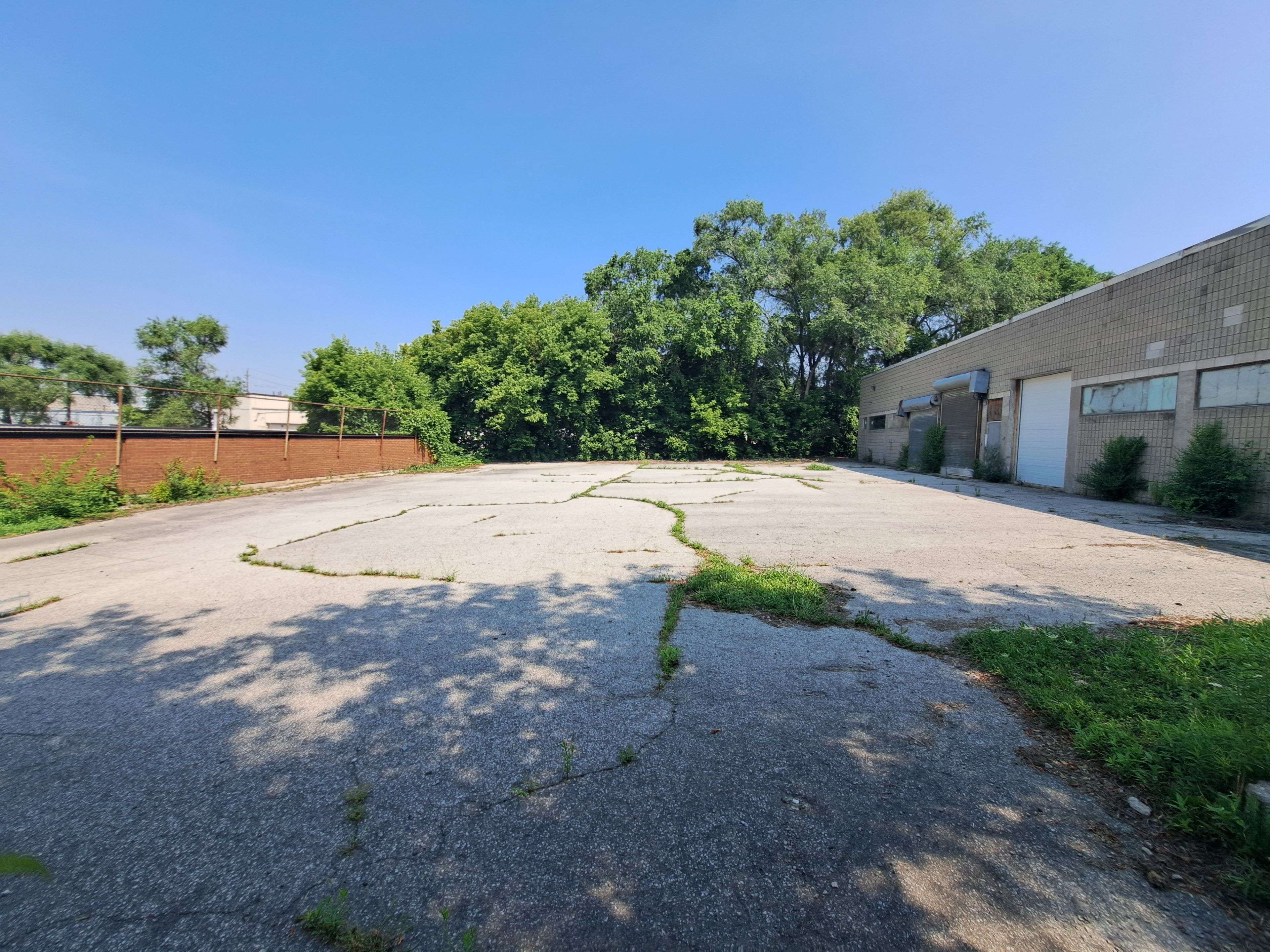 Toronto W03, ON M6N 2B7,48-56 Lavender RD