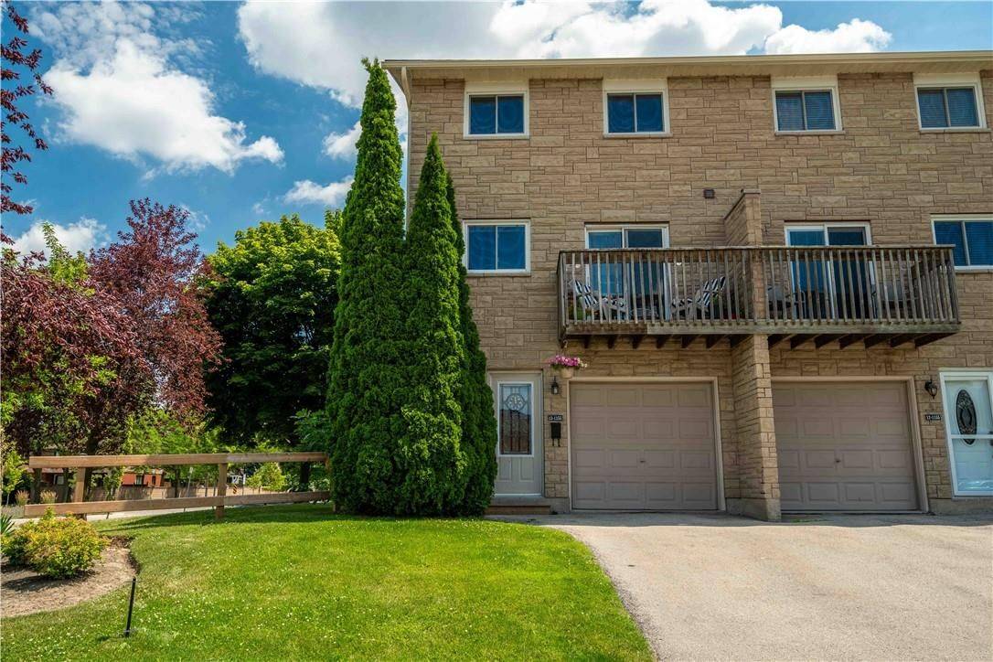 1155 Paramount DR #13, Hamilton, ON L8J 2N1