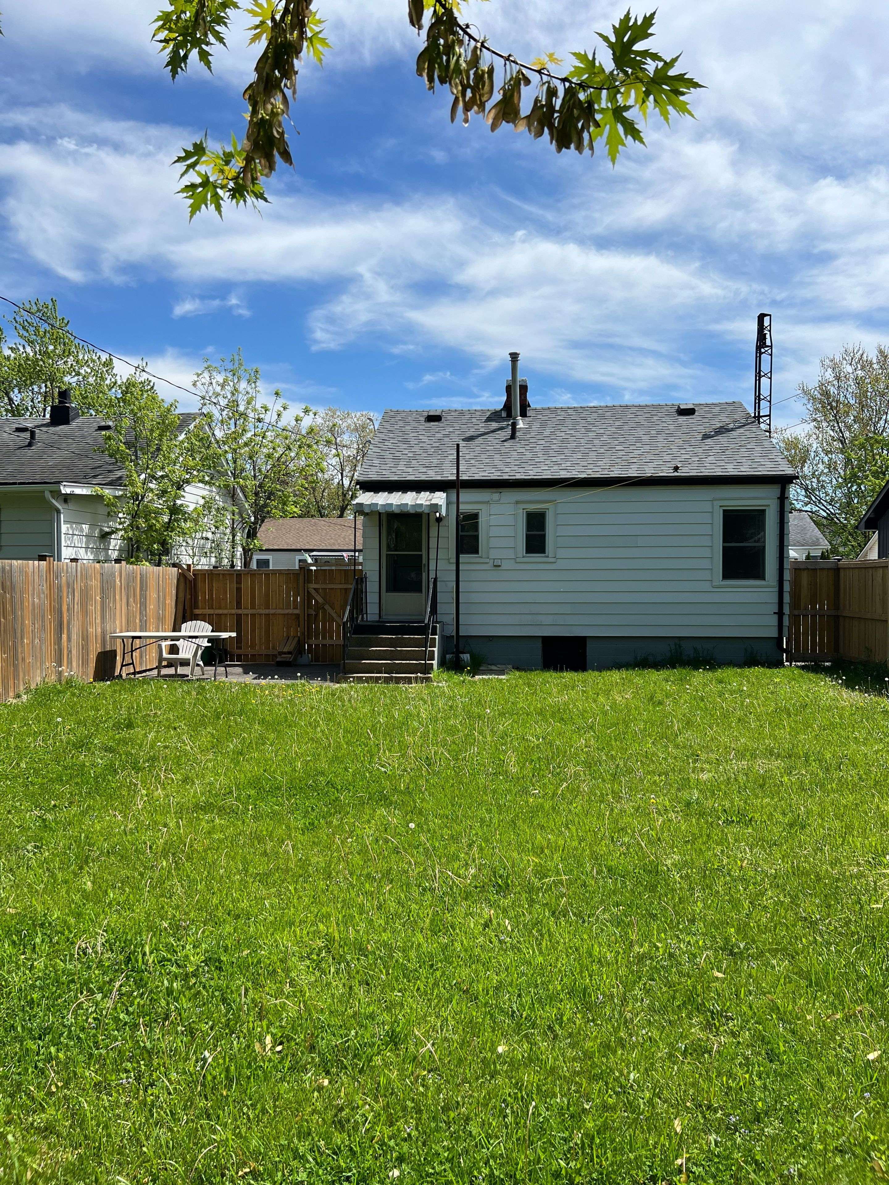 Niagara Falls, ON L2G 3A4,6269 Cadham ST