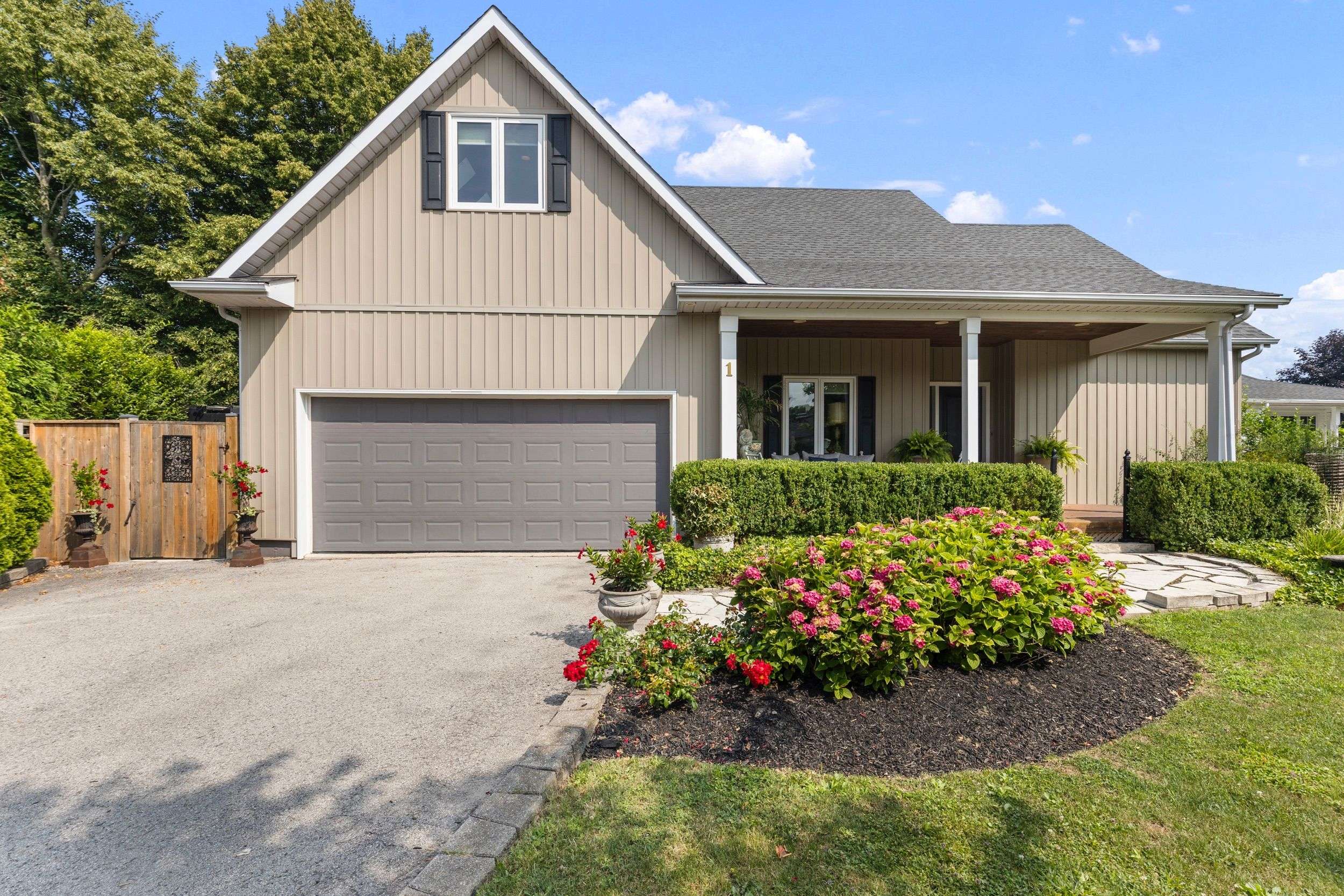 1 Karsam CT, Niagara-on-the-lake, ON L0S 1J0