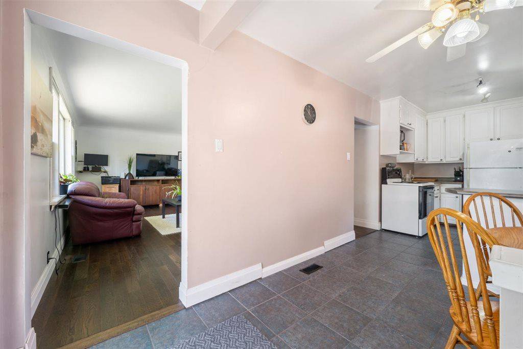 Guelph, ON N1E 1Y8,12 Lincoln CRES