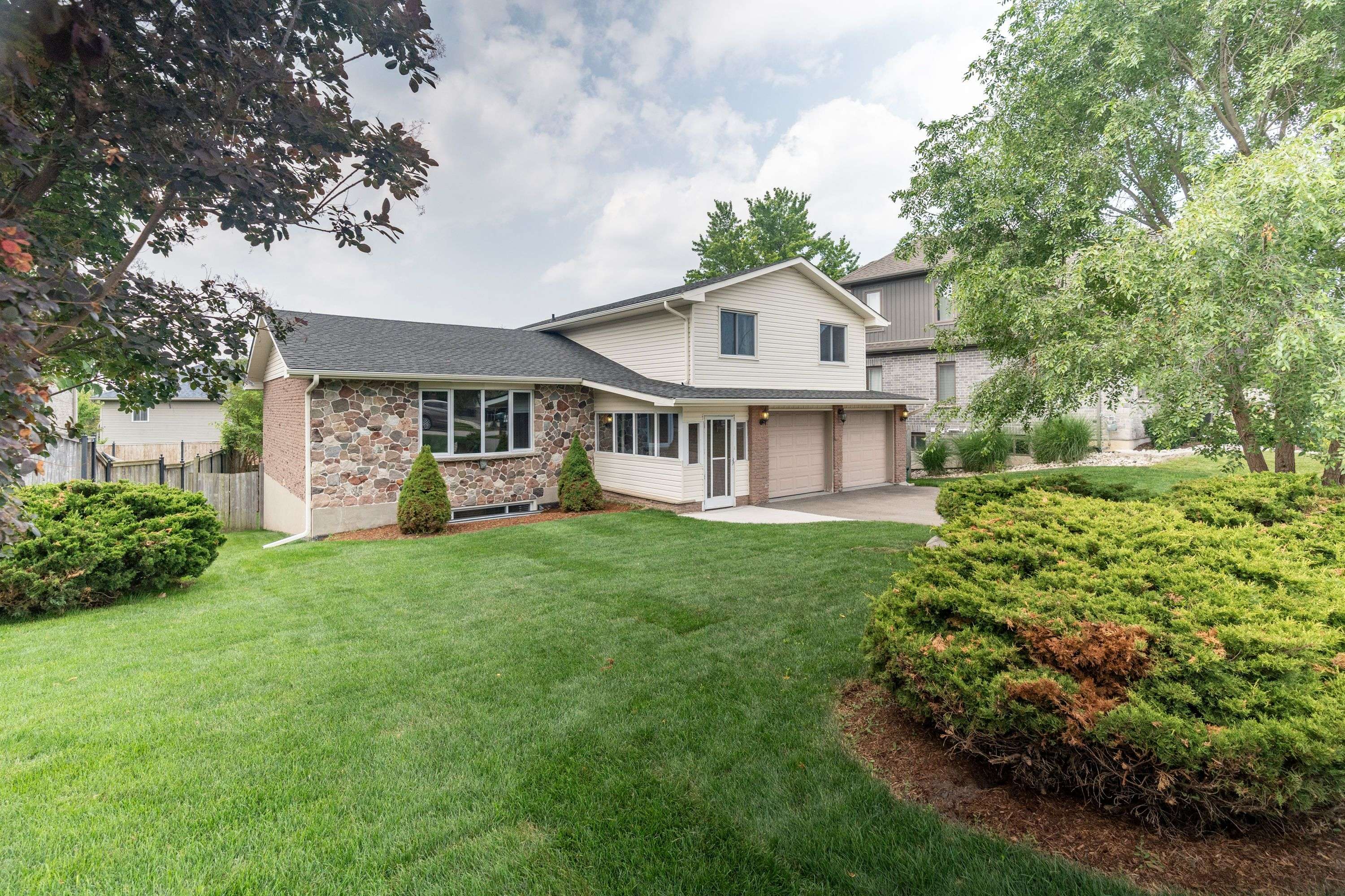 Kitchener, ON N2A 4H1,447 Old Chicopee TRL