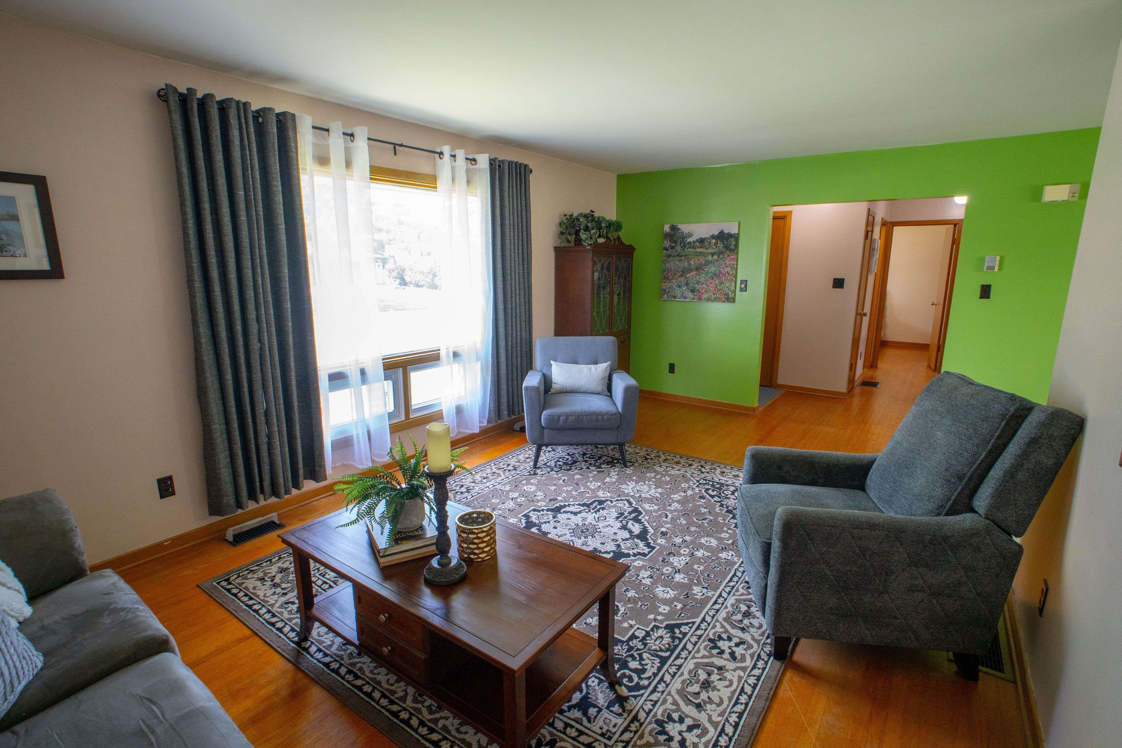 Smiths Falls, ON K7A 4A8,195 Isabella ST