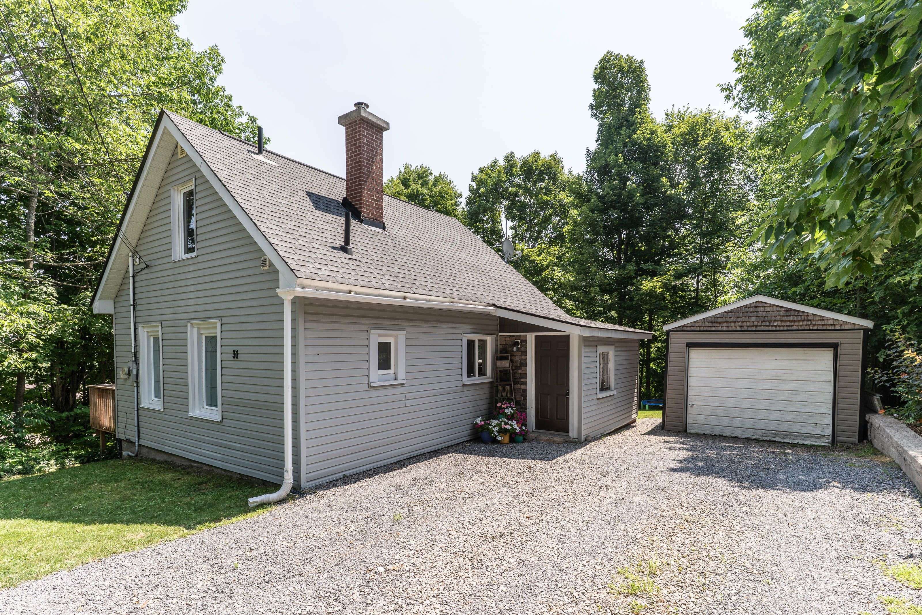 31 Florence ST W, Huntsville, ON P1H 1V4