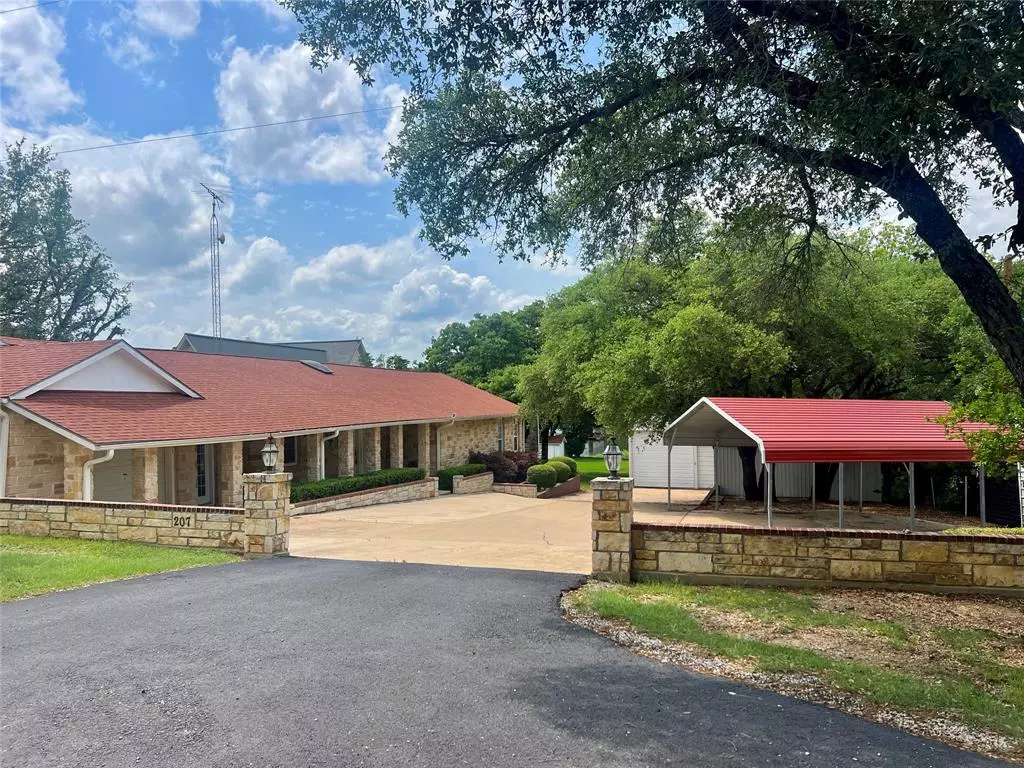 Eastland, TX 76448,207 County Road 564
