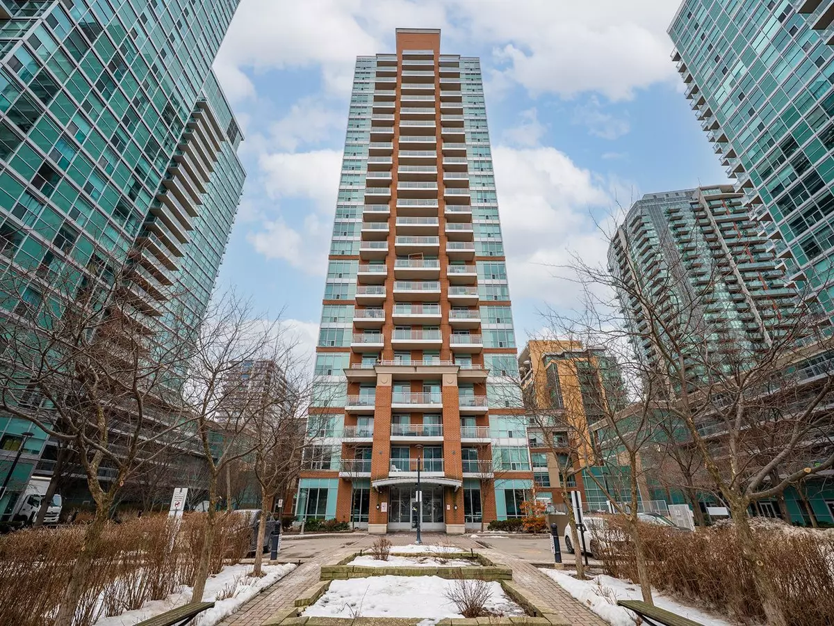 Toronto C01, ON M6K 3R9,50 Lynn Williams ST #2209